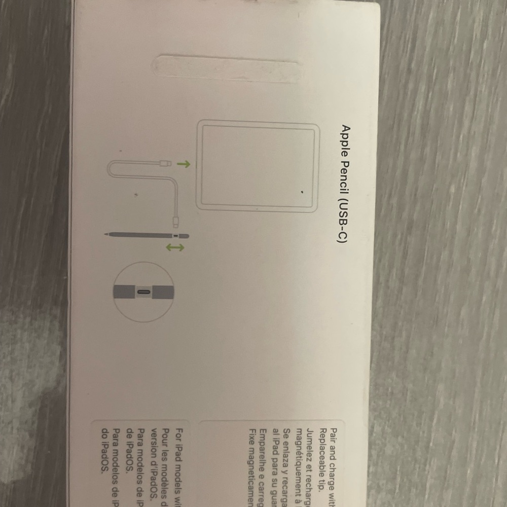 Apple pen USB-C charge brand new never used